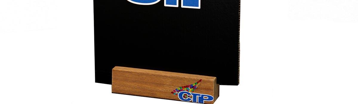 Soporte para display de sobremesa de Gráficas CTP. Zamudio